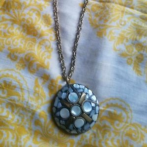 Mother-of-pearl inlaid Bohemian chic necklace